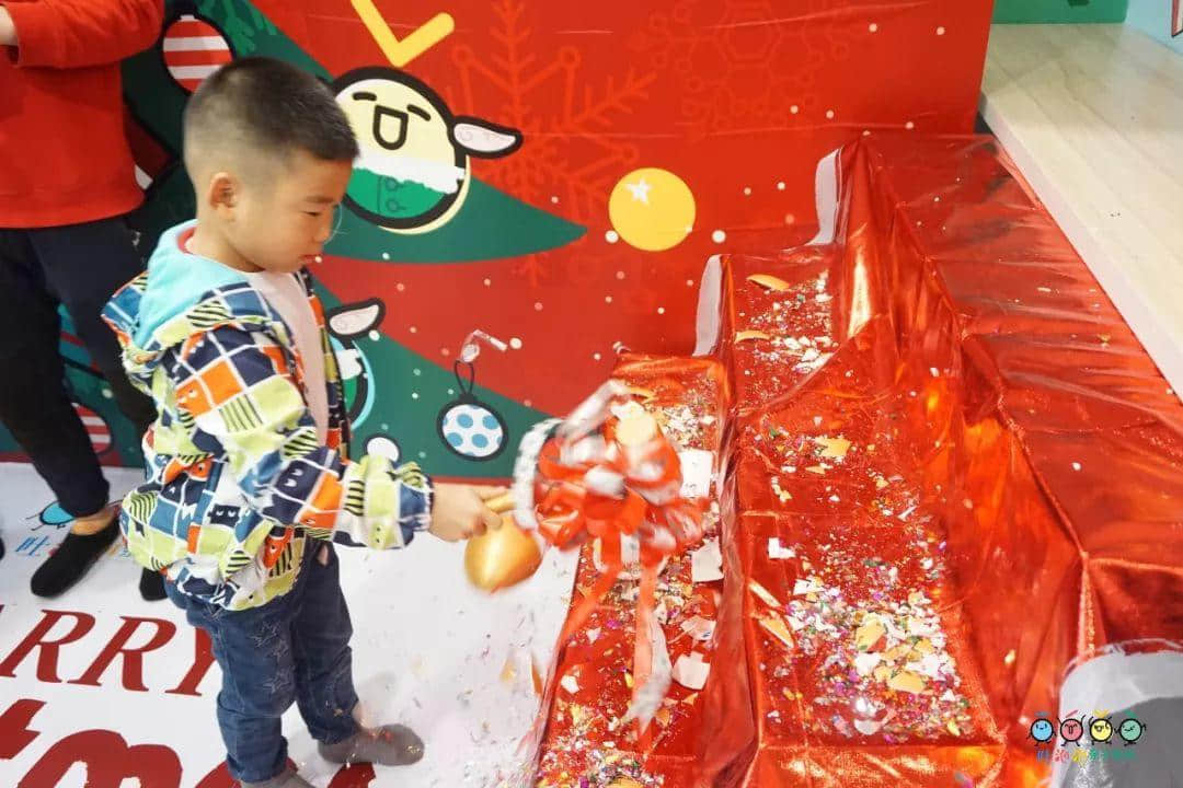 吐泡泡天河店周年慶典“圣誕歡樂頌 親子水上趴”引爆廣州親子游泳圈 吐泡泡天河店周年慶典“圣誕歡樂頌 親子水上趴”引爆廣州親子游泳圈