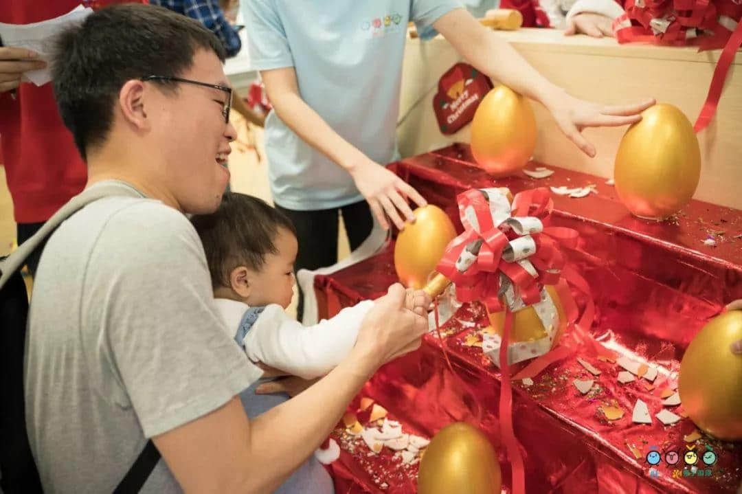 吐泡泡天河店周年慶典“圣誕歡樂頌 親子水上趴”引爆廣州親子游泳圈 吐泡泡天河店周年慶典“圣誕歡樂頌 親子水上趴”引爆廣州親子游泳圈