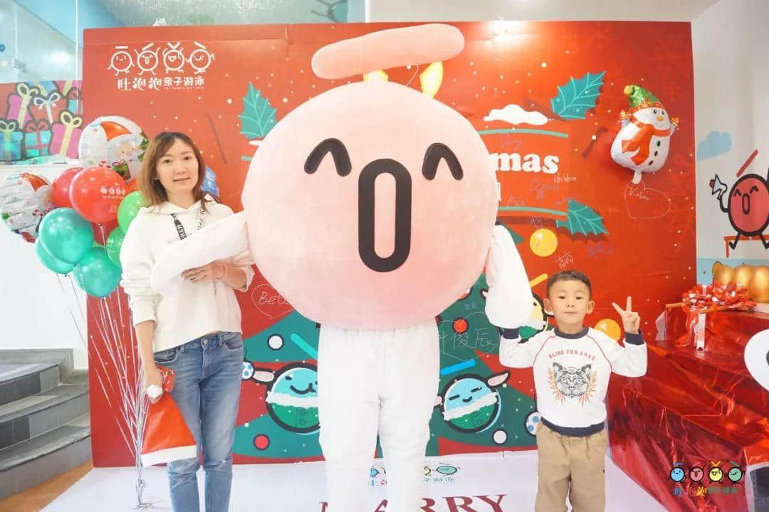 吐泡泡天河店周年慶典“圣誕歡樂頌 親子水上趴”引爆廣州親子游泳圈 吐泡泡天河店周年慶典“圣誕歡樂頌 親子水上趴”引爆廣州親子游泳圈