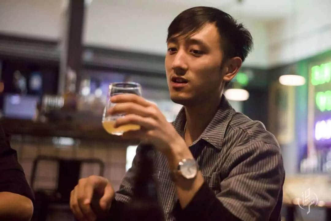 隱藏在五羊邨的這家小酒屋，能喝到來自全世界的精釀