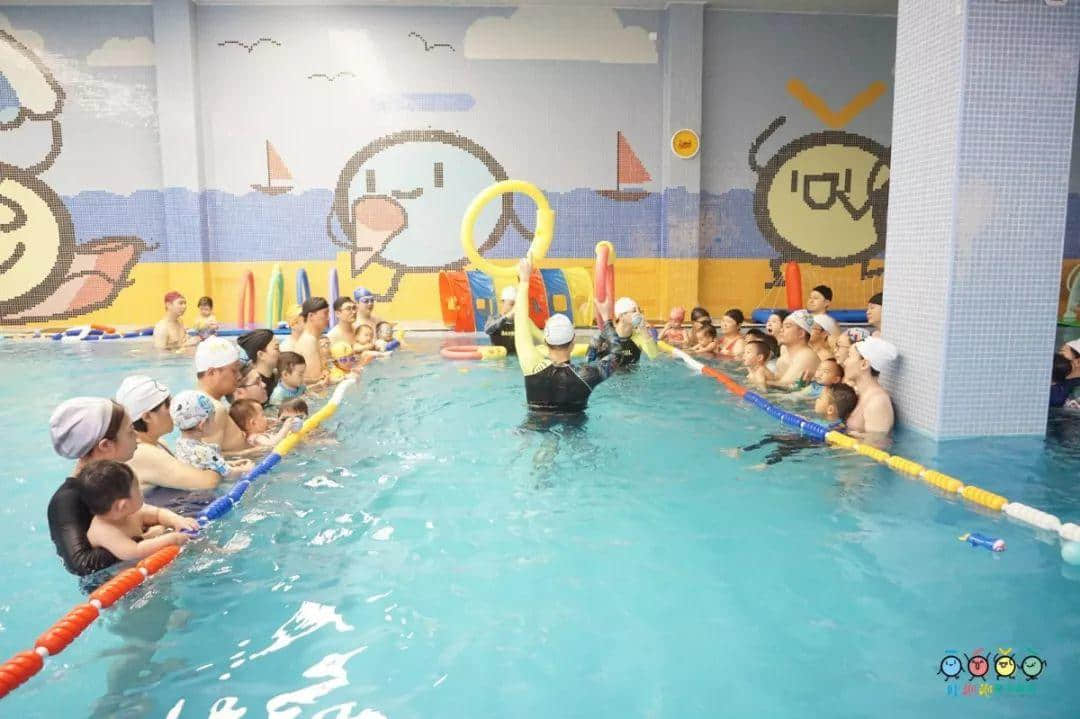 吐泡泡天河店周年慶典“圣誕歡樂頌 親子水上趴”引爆廣州親子游泳圈 吐泡泡天河店周年慶典“圣誕歡樂頌 親子水上趴”引爆廣州親子游泳圈