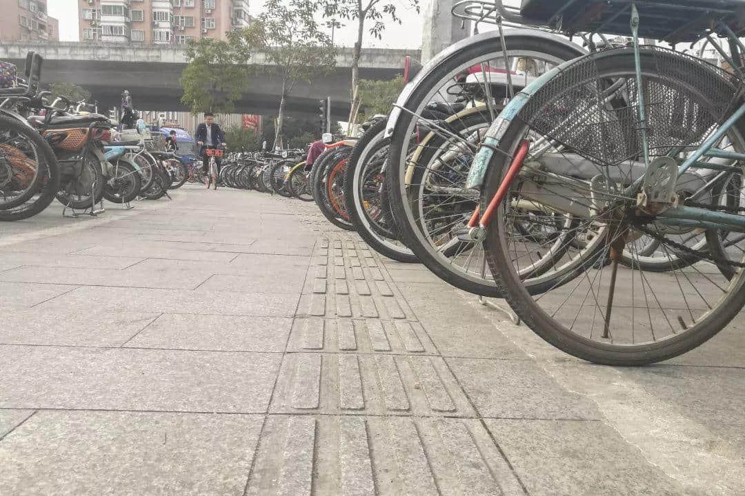 在廣州，無障礙出行到底有多難？