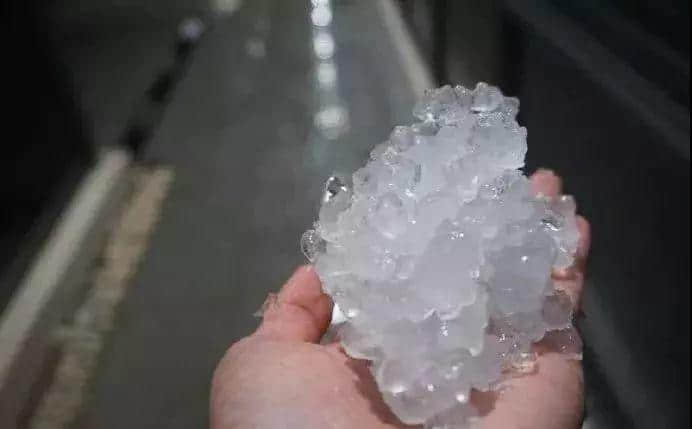 22℃+回南天+下冰雹，廣州的天氣總有他自己的想法！