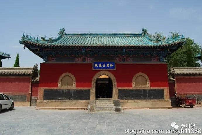 西湖花市起咗一座唔太吉利嘅牌坊，你仲會去逛花街麼？
