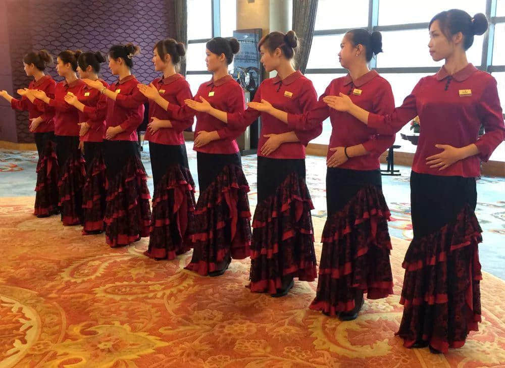 33年來(lái)，這間酒家除了給廣州帶來(lái)海鮮味，還留下了人情味……