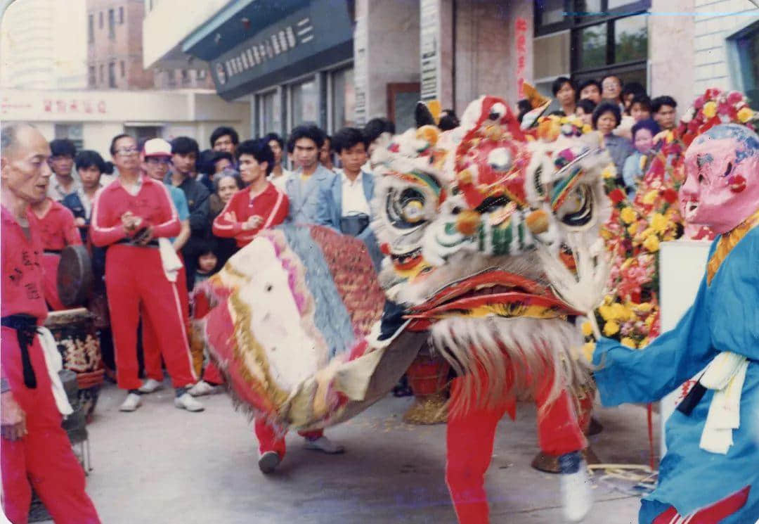 33年，這家服務(wù)了幾代廣州人的海鮮酒家卻越做越年輕了！