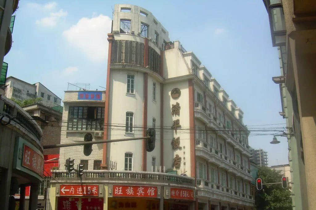 清平雞、蛇王滿、龍門海鮮舫，你仲記得幾多廣州始祖網(wǎng)紅店？