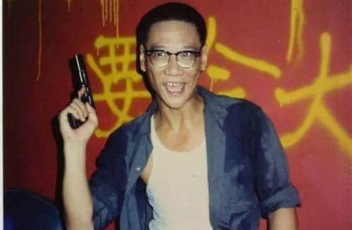 演員李兆基逝世，“四大惡人”走了三人，一個(gè)時(shí)代正越走越遠(yuǎn)！