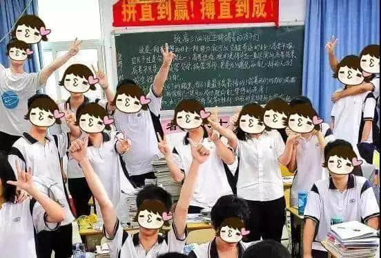 高中校服，最潮的運(yùn)動(dòng)服