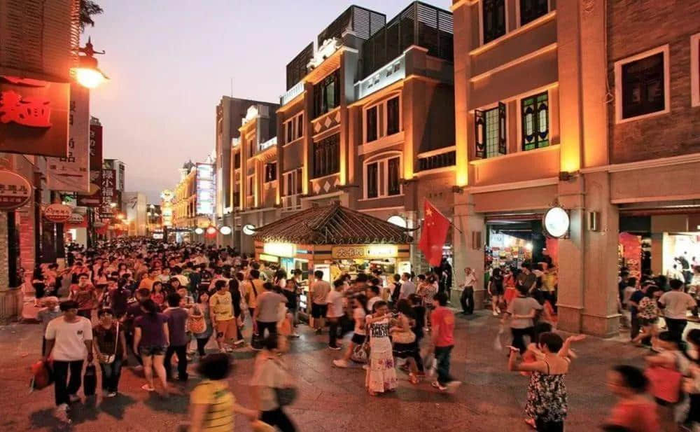 是誰在殺死廣州實體店？