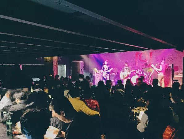 等來夏天的本土livehouse，終究敵不過音樂餐吧