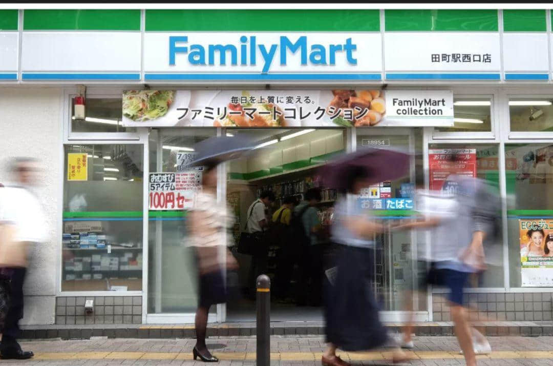 便利店中的廣州人：熱鬧遠去，孤獨來襲