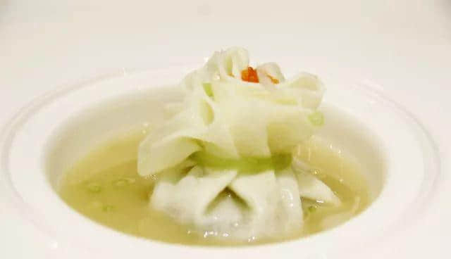 【欣知食】| 《夢與詩》：醉過才知酒濃，愛過才知情重