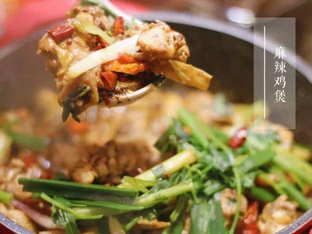【欣知食】| 大龍鳳，這里的榴蓮雞煲好吃到哭！