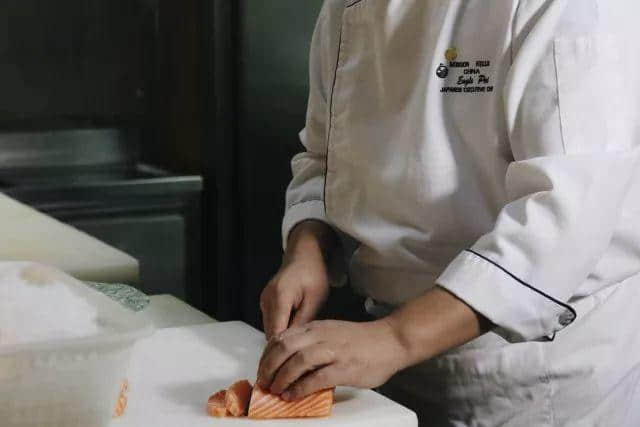 【欣知食】| 胡歌看不懂《挪威的森林》，懷石料理教會你