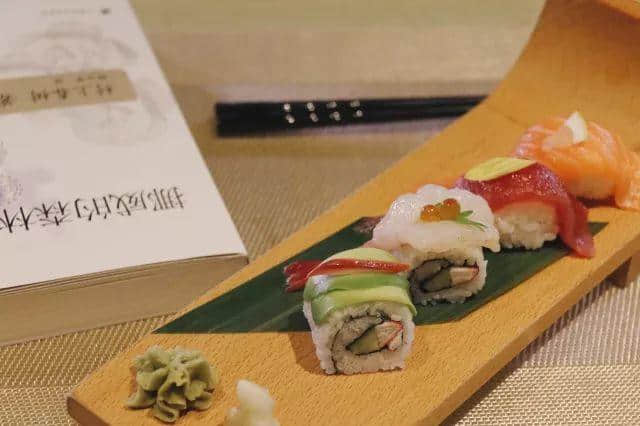 【欣知食】| 胡歌看不懂《挪威的森林》，懷石料理教會你