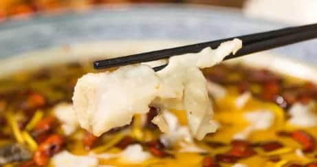 【欣知食】︱酸菜、紅椒與鱸魚的《三國(guó)演義》