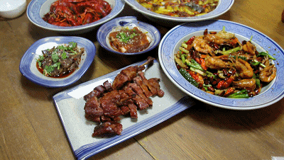【欣知食】︱酸菜、紅椒與鱸魚的《三國(guó)演義》