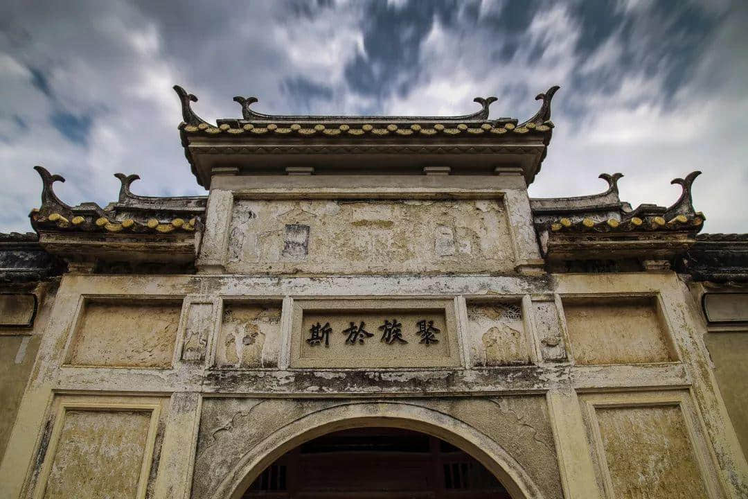 在深圳，說粵語(yǔ)會(huì)是異類嗎？