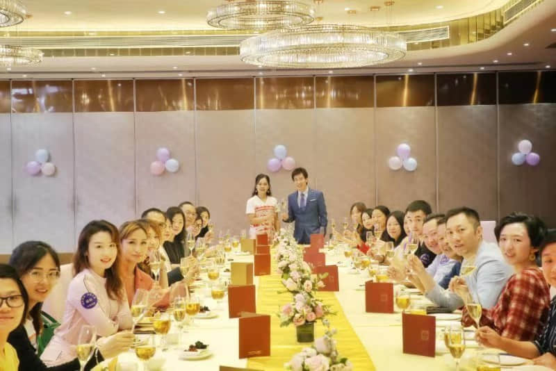 城中名人匯聚