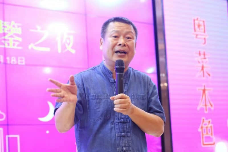著名廣府文化學(xué)者饒?jiān)J(rèn)為興悅出品不僅味道經(jīng)典更是賣相試正