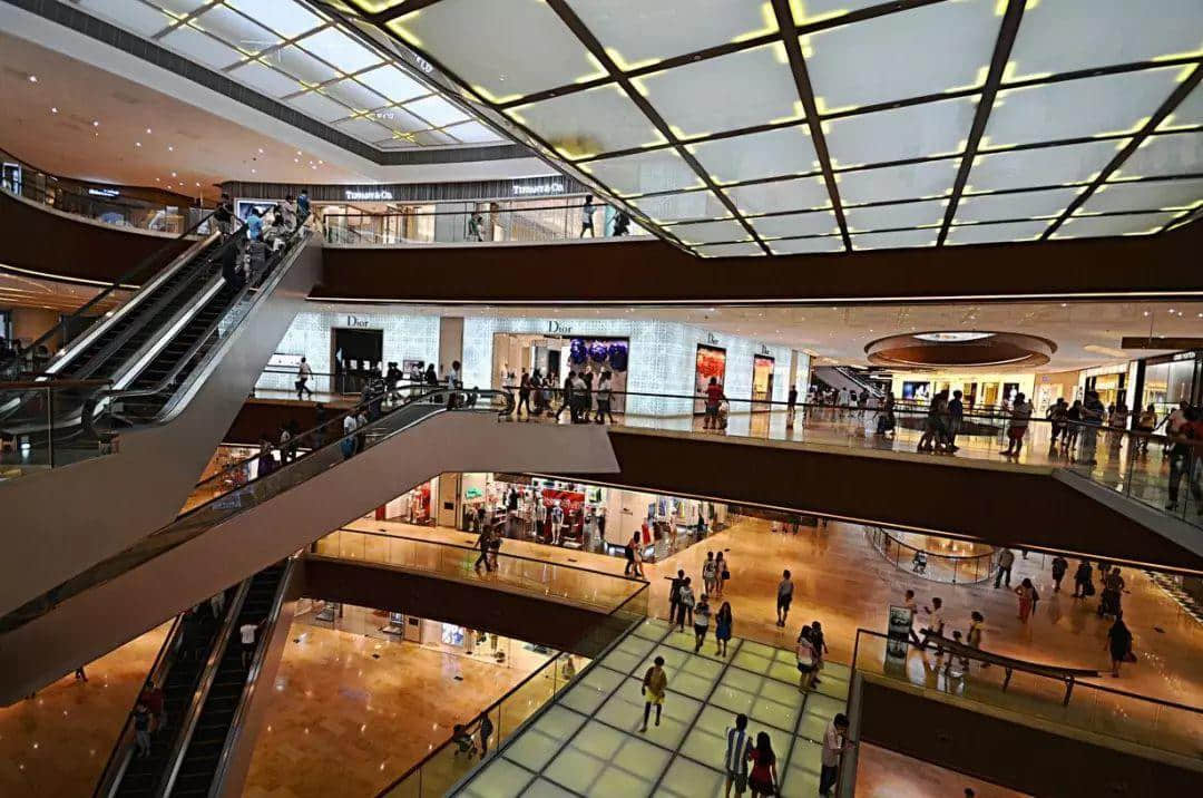 都說廣州務實，為何奢侈品店越開越多？