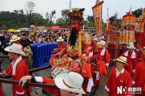 生為廣東人，怎能不拜神