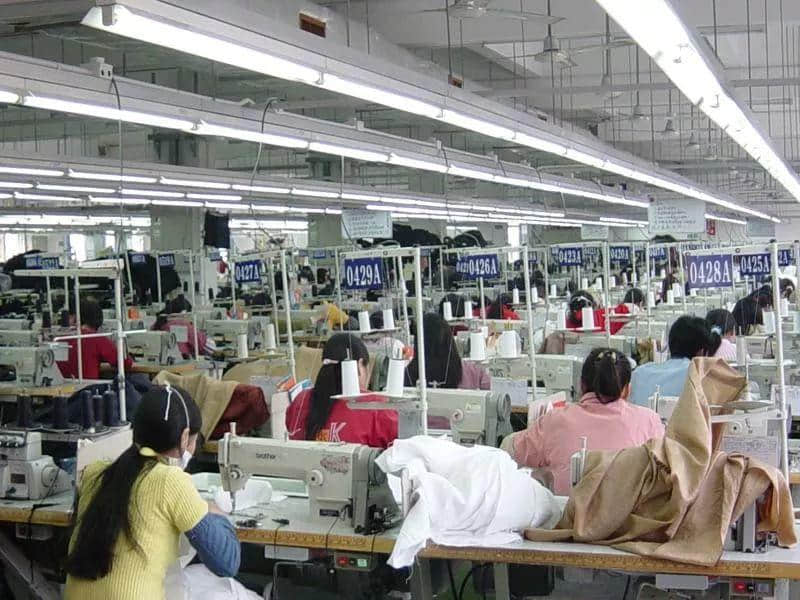 一個(gè)老廠長(zhǎng)的30年，與一段珠三角制衣業(yè)的滄桑往事