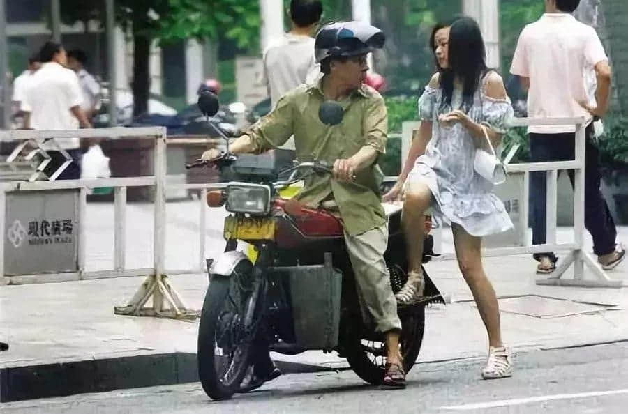 摩托佬，廣州“孤膽英雄”