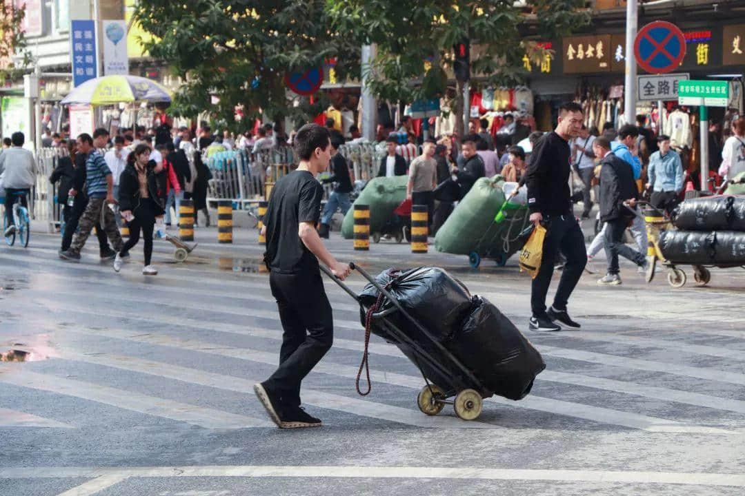 藏身沙河的汕尾街:鬧市中漸行漸遠(yuǎn)的“故鄉(xiāng)” 藏身沙河的汕尾街:鬧市中漸行漸遠(yuǎn)的“故鄉(xiāng)”