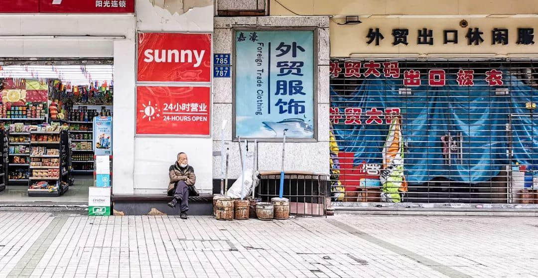 情人節(jié)的廣州街頭，沒有情人