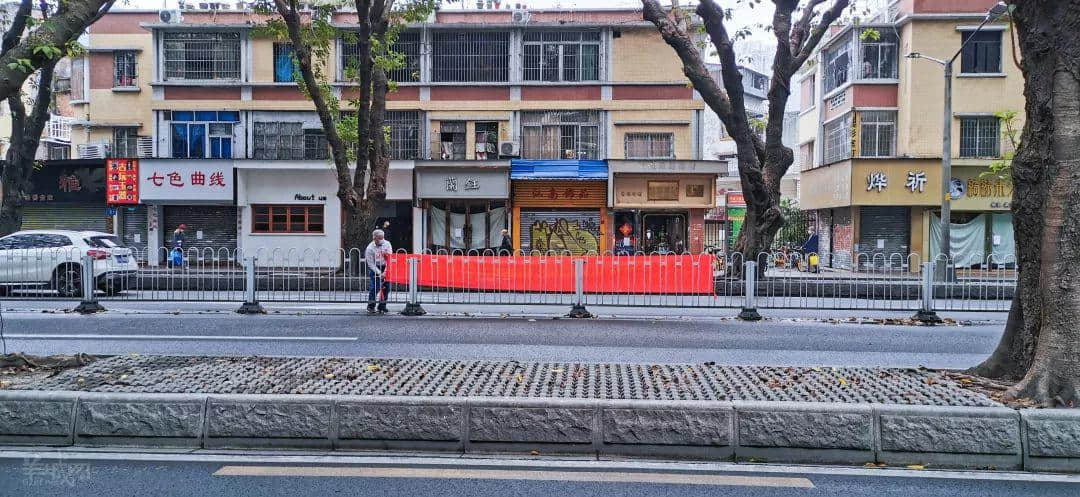 情人節(jié)的廣州街頭，沒有情人