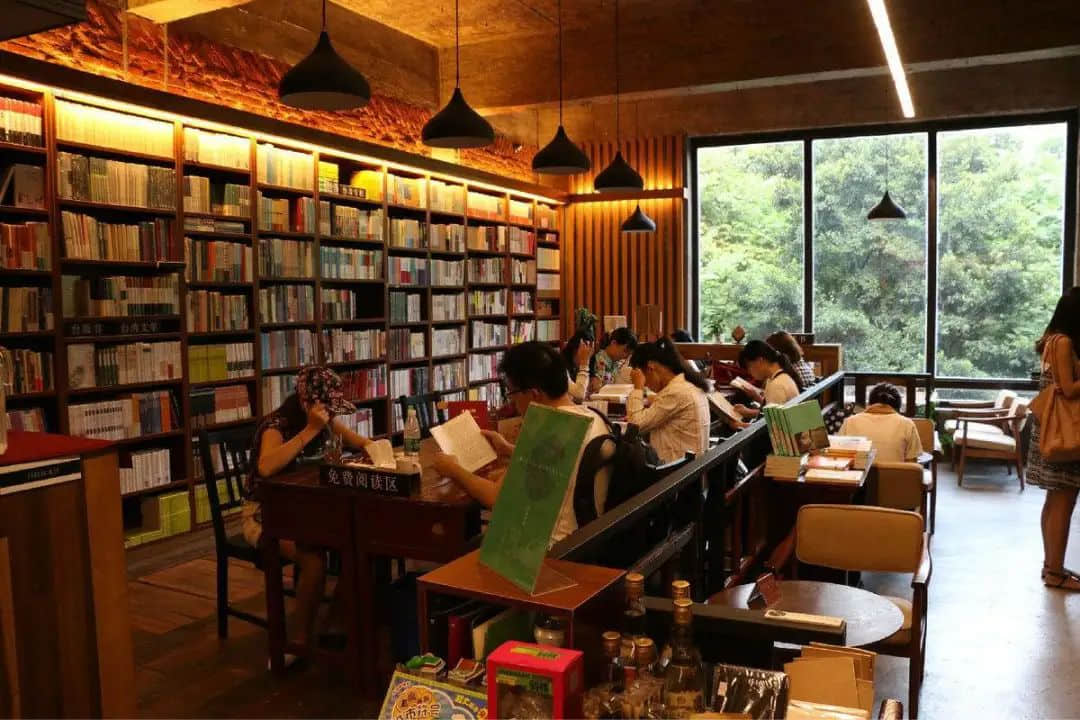 一個(gè)叫1200的書(shū)店，和一場(chǎng)事先張揚(yáng)的死亡
