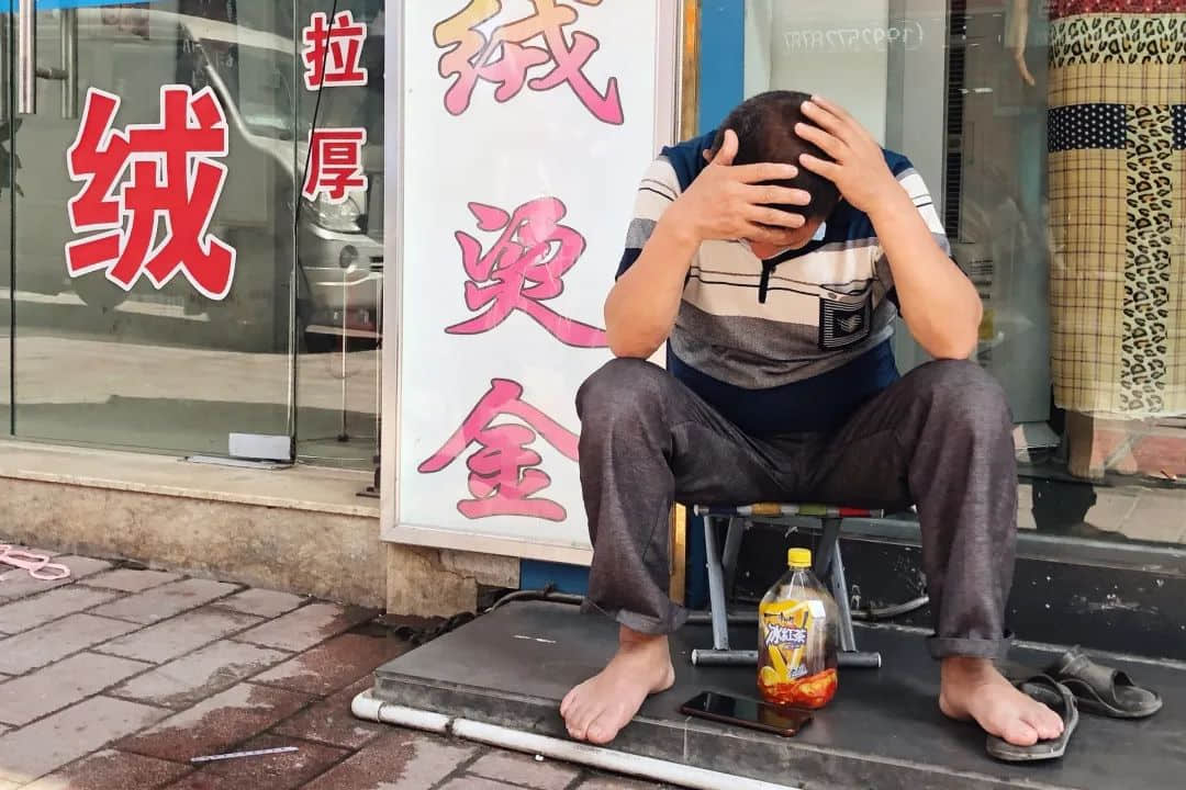 廣州制衣作坊難以為繼，湖北人來(lái)了又走