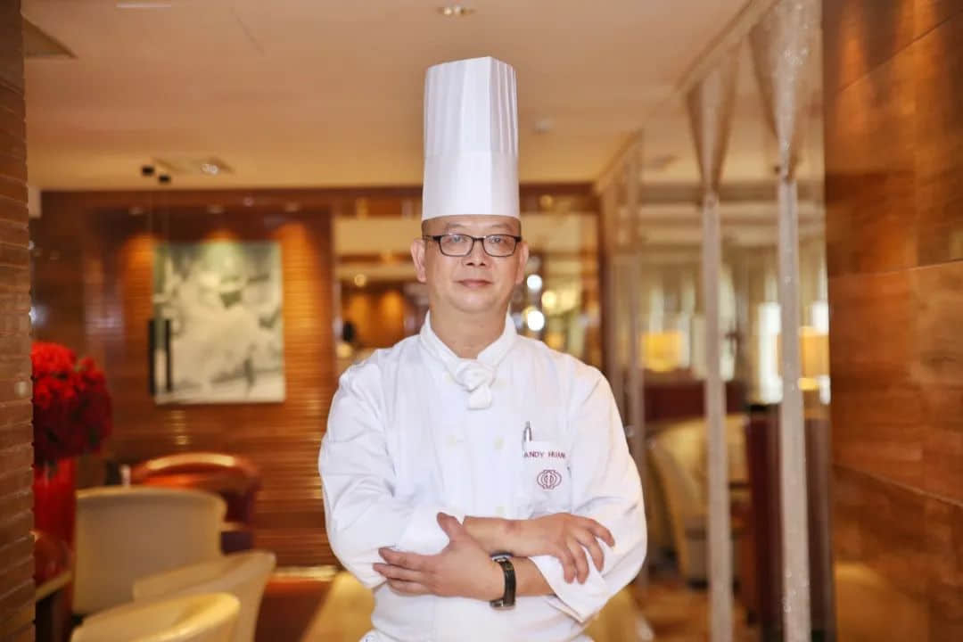 有多少廣州人，在這家西餐廳學會了鋸扒？