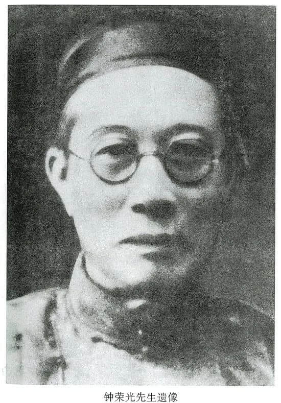 從舊照片看廣州從唐帽向西帽的轉(zhuǎn)變 從舊照片看廣州從唐帽向西帽的轉(zhuǎn)變