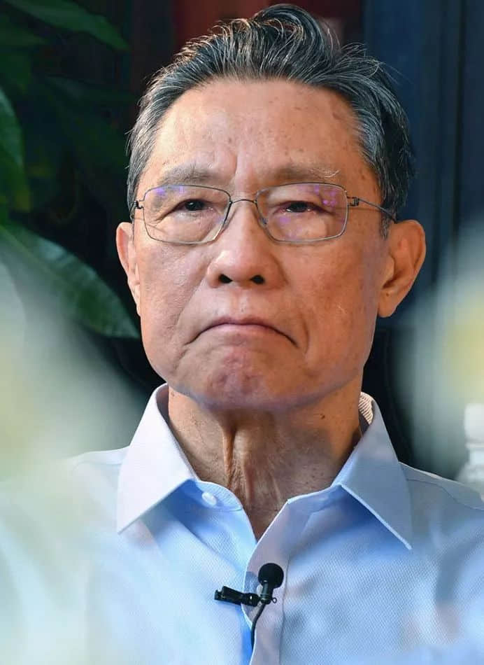 畢業(yè)季丨朱國(guó)華：如果外部環(huán)境期待我們?nèi)鲋e，我們至少保持沉默
