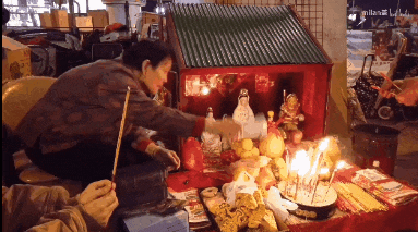 想搞掂特朗普，必須求助天橋底嘅神秘組織？