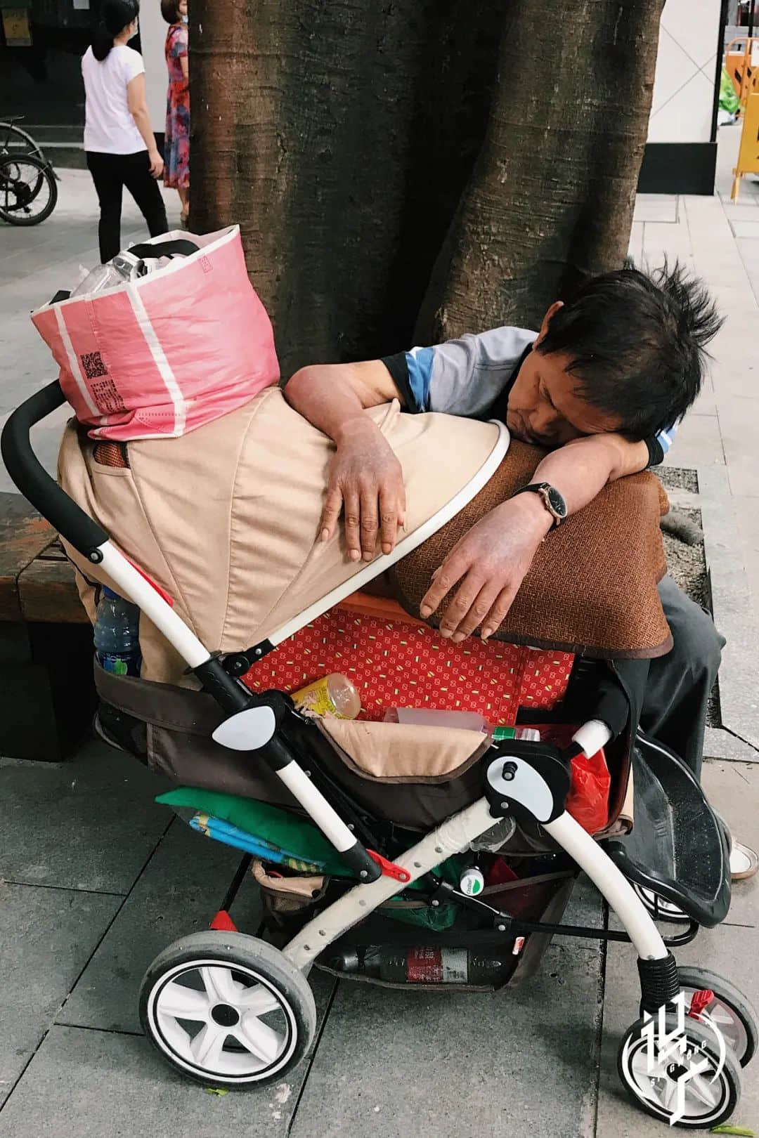 沉睡的廣州人 沉睡的廣州人