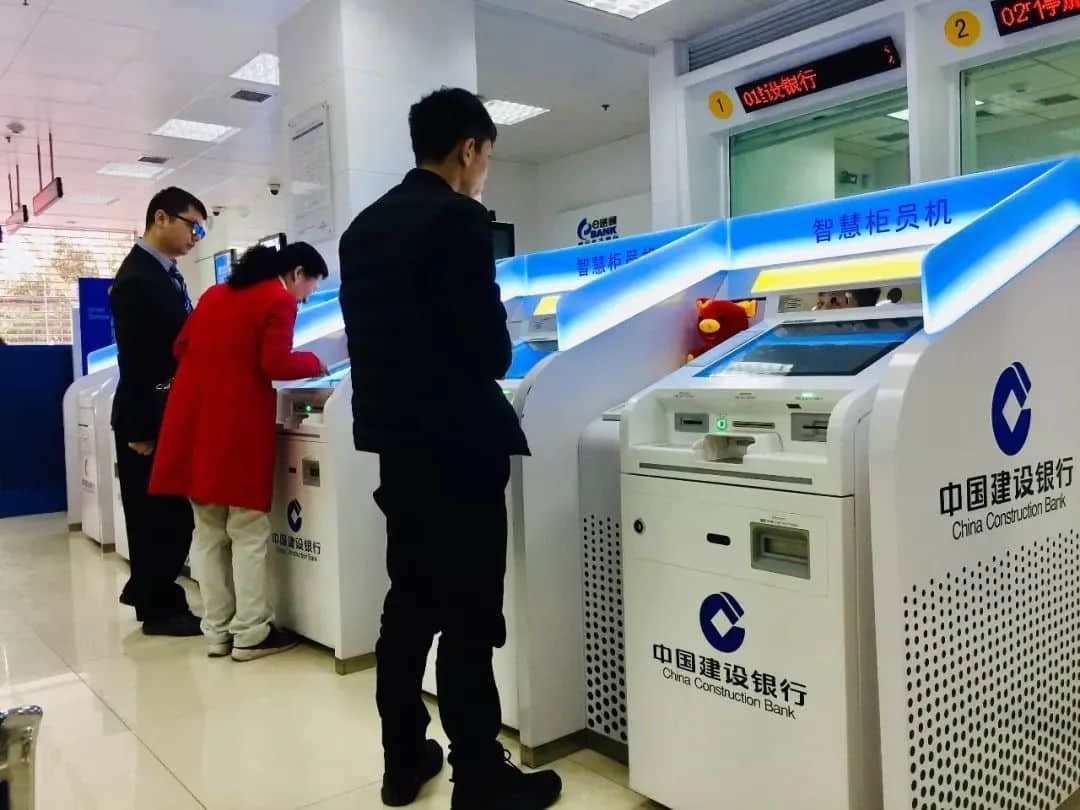 老人沒有智能手機，不配活在現(xiàn)代社會？