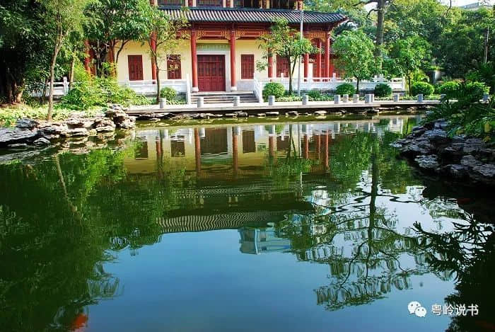 “財(cái)神爺”的高仿紀(jì)念堂 “財(cái)神爺”的高仿紀(jì)念堂