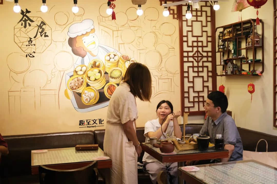 廣州80后女生在天河CBD織夢，只為重溫童年時(shí)的街坊茶樓