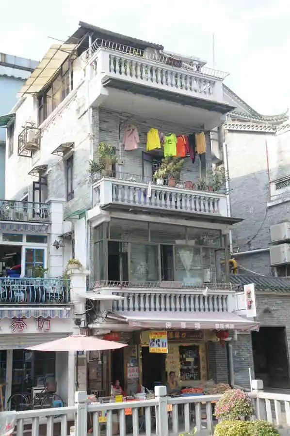 住過(guò)竹筒屋的街坊，鄰里故事講不完