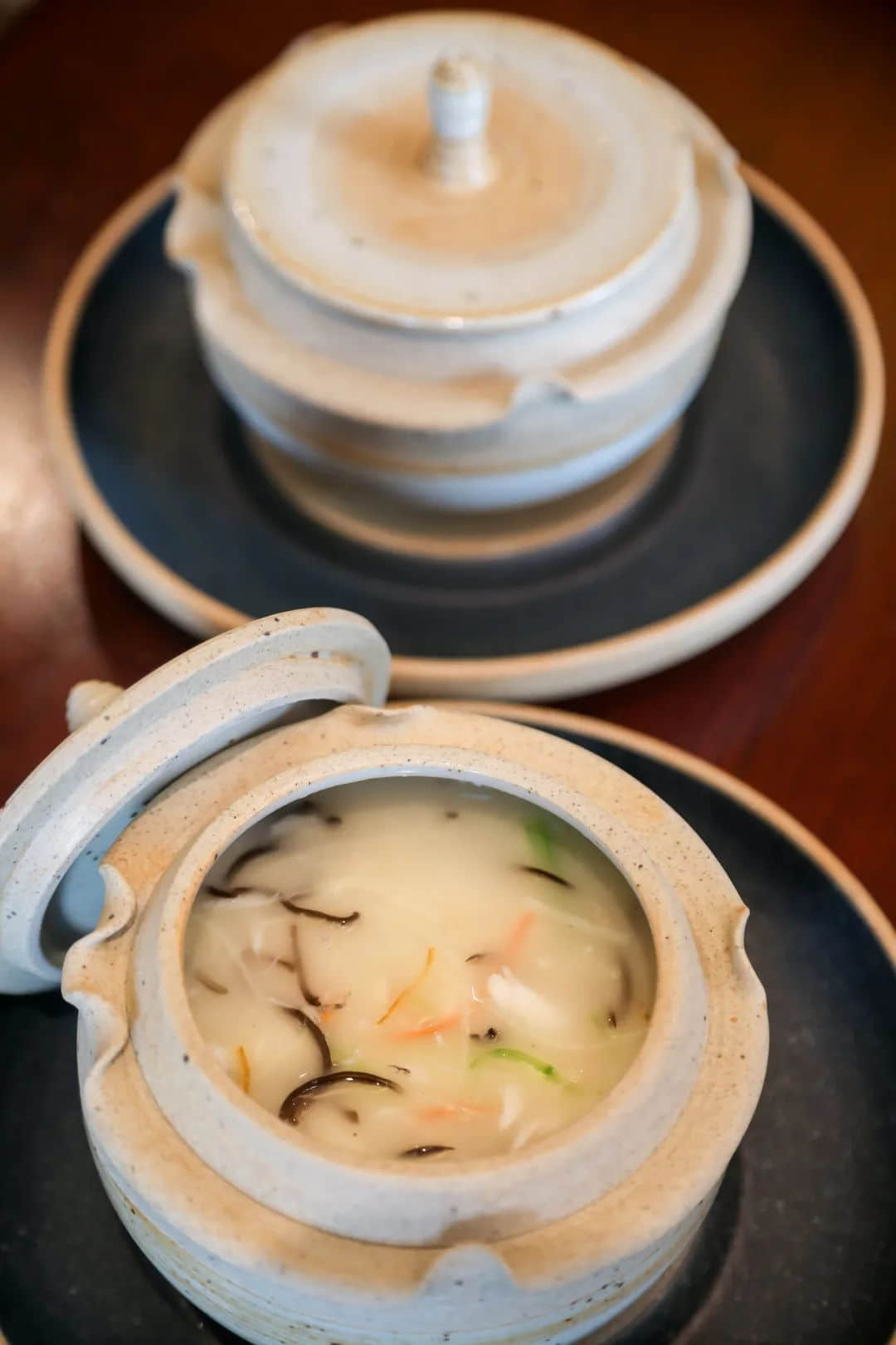 廣東人的餐桌禮儀：不僅要尊重人，也要尊重食物