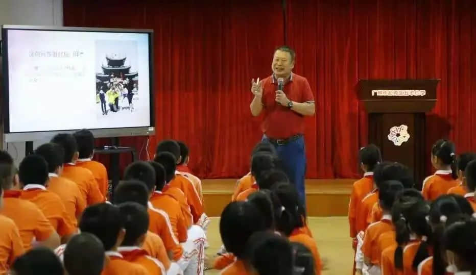 為了粵語，廣州人狠起來連自己親生仔女都罵！