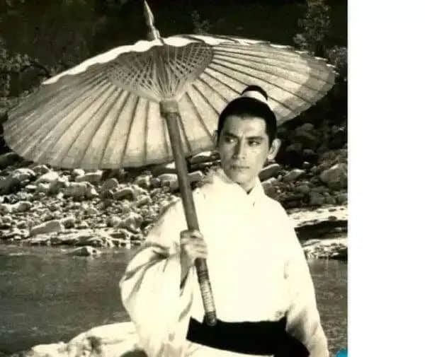 香港武俠劇興衰史：刀光劍影江湖夢，曲終人散從此逝