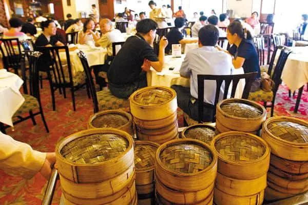 廣州人未解之謎：為何一提早茶，外地食客總愛推薦「點(diǎn)都德」？