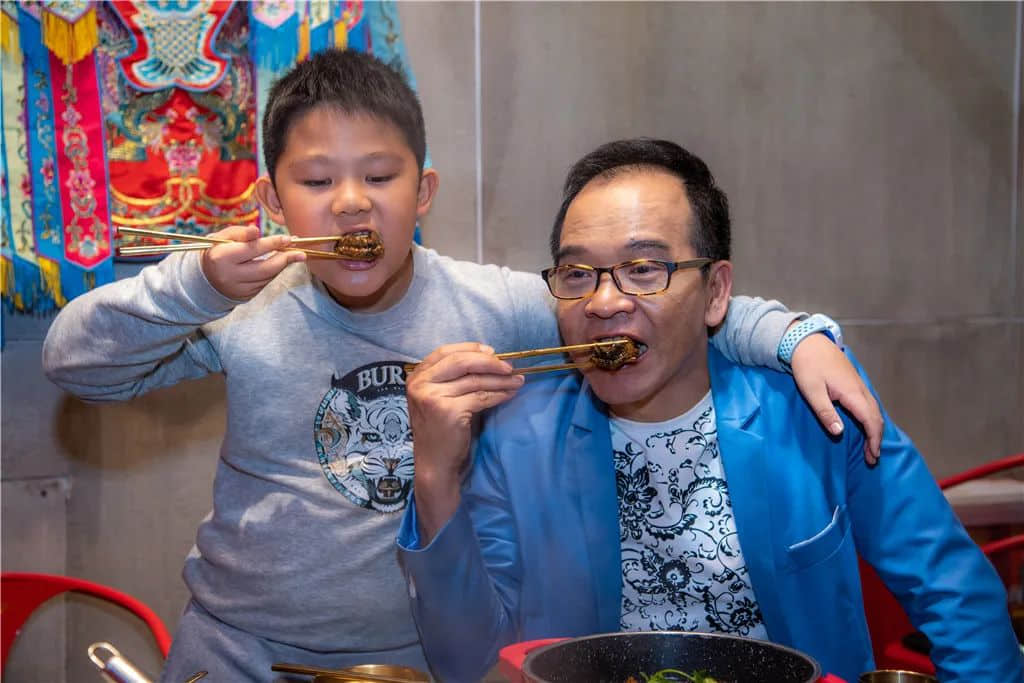 粵劇離不開地道粵語，正如美味不能沒有新鮮食材