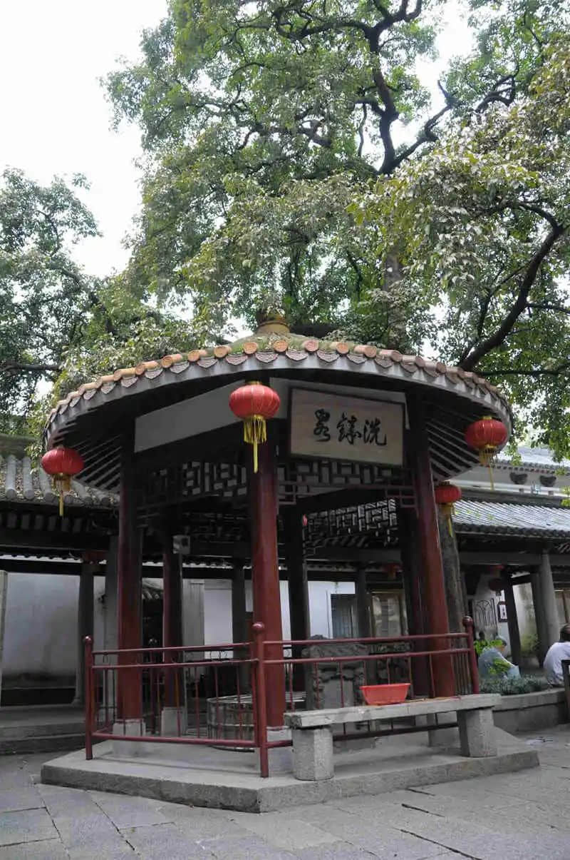 廣州來了幾個大和尚，他們說話誰能懂？