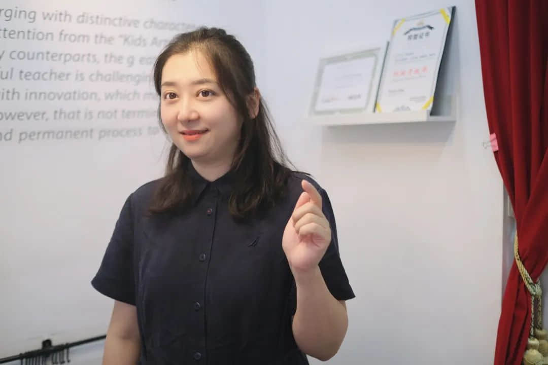 教育內(nèi)卷時代，廣美畢業(yè)的她卻選擇教孩子如何感受美